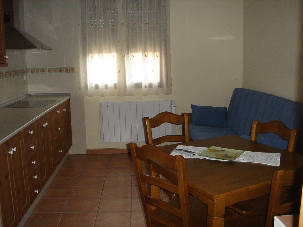 Apartamentos Serrano Рибатахада Экстерьер фото